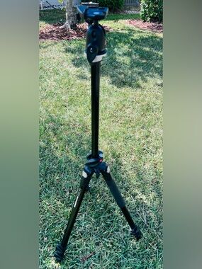 Manfrotto 055XPROB Tripod Extendable Legs, Swivel Head  Used Twice EUC